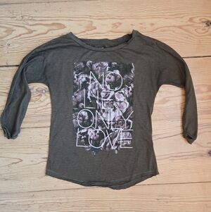G21 Olive Graphic Long Sleeve Top XS